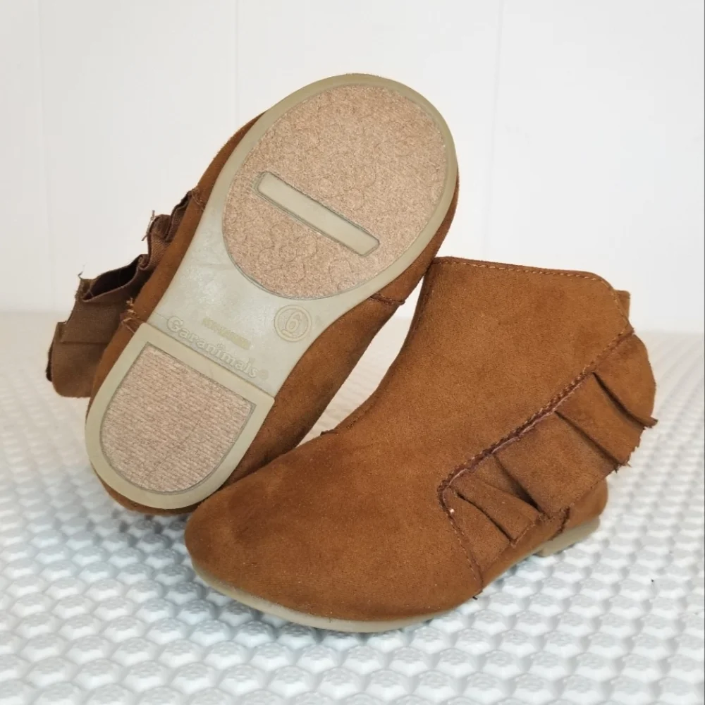 Garanimals Brown Soft Faux Suede Baby Fringe Booties - Size 6